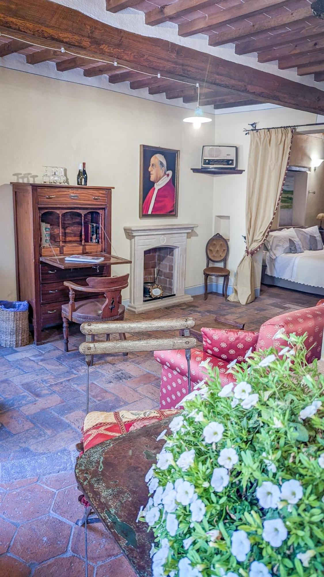 Pienzalettings "Suites" Exteriör bild